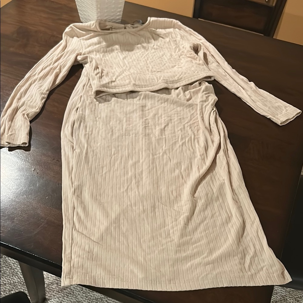 Elegant Cream Ribbed Dress